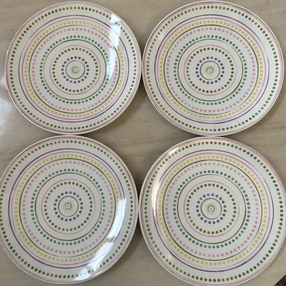 Set of 5 Pottery Barn Kids Cambria Salad / Luncheon Plates Melamine 9” Dotted